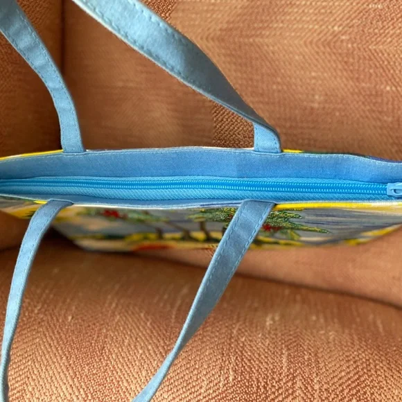 Beaded Palm trees on a tropical theme bag. - Picture 7 of 9